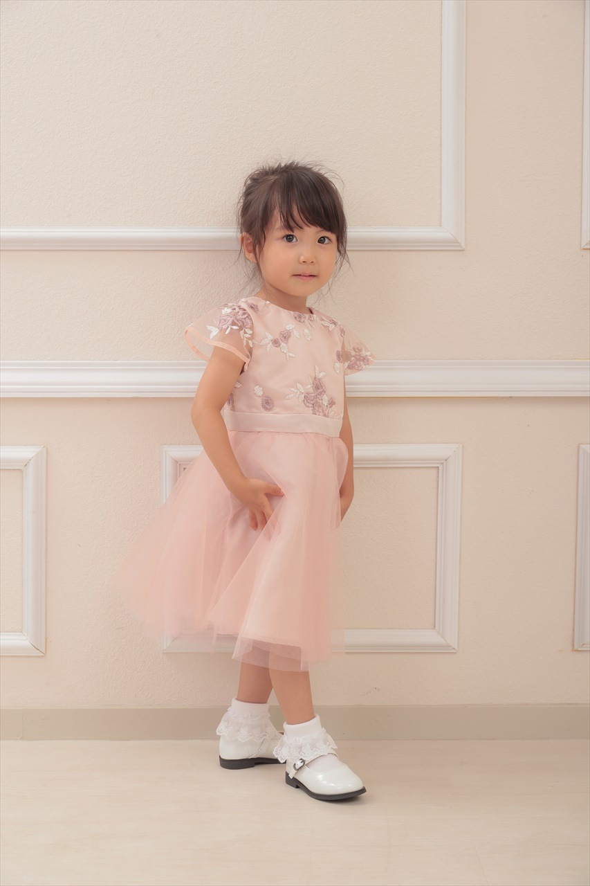 Kids フラワーエンブロイダリードレス 5歳｜結婚式のパーティードレス