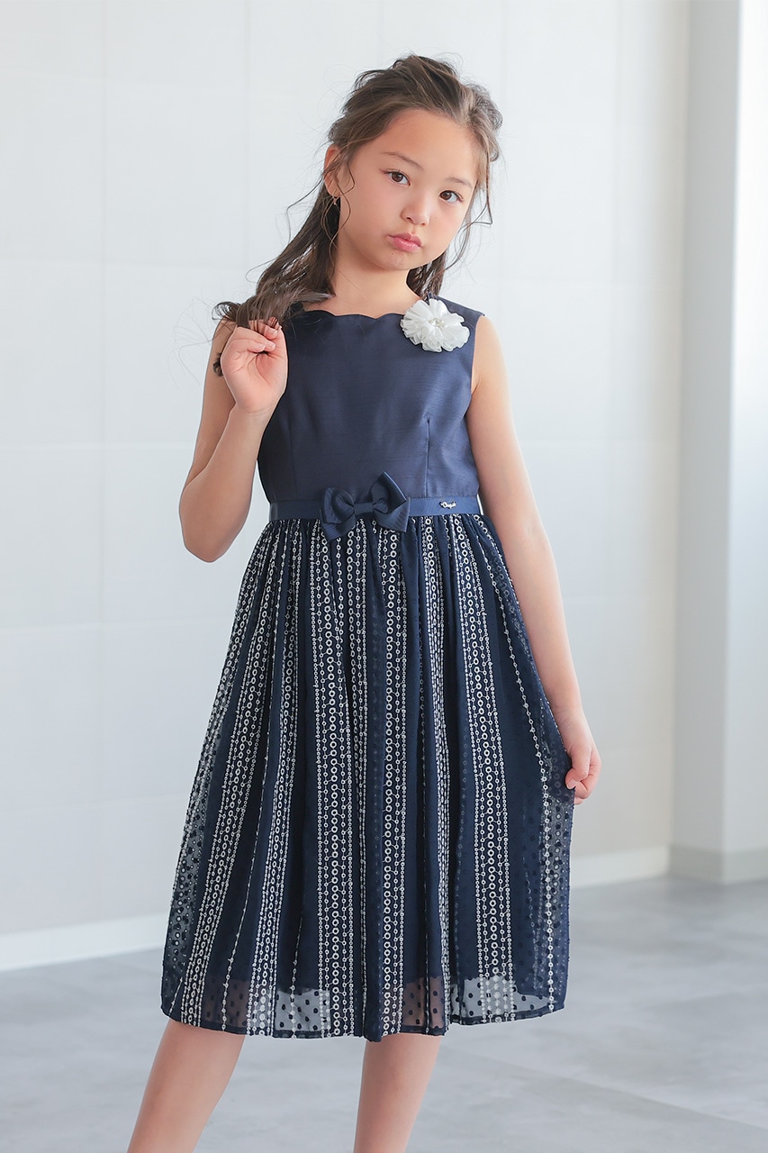 Girls コサージュ付きスカラップワンピース 130cm｜結婚式のパーティー