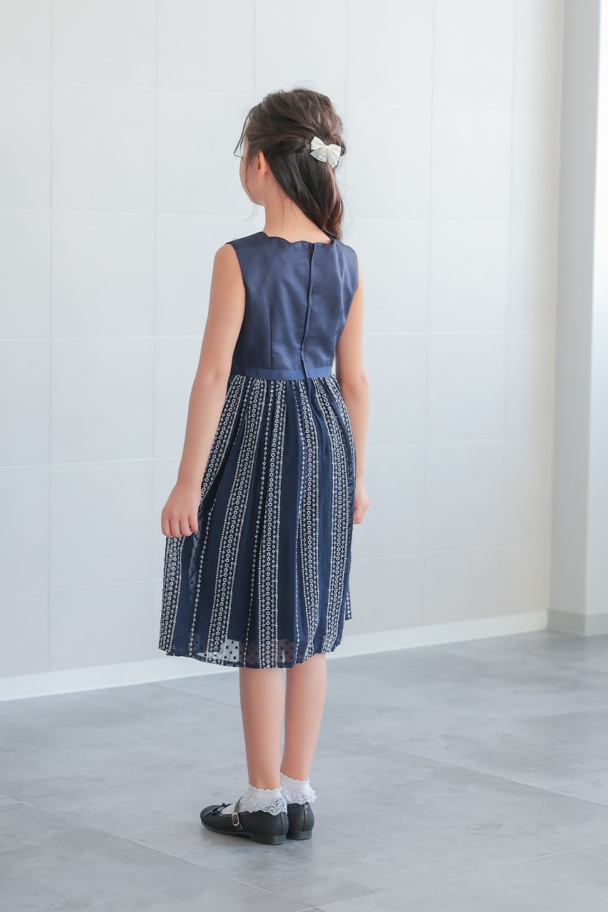 Girls コサージュ付きスカラップワンピース 130cm｜結婚式のパーティー