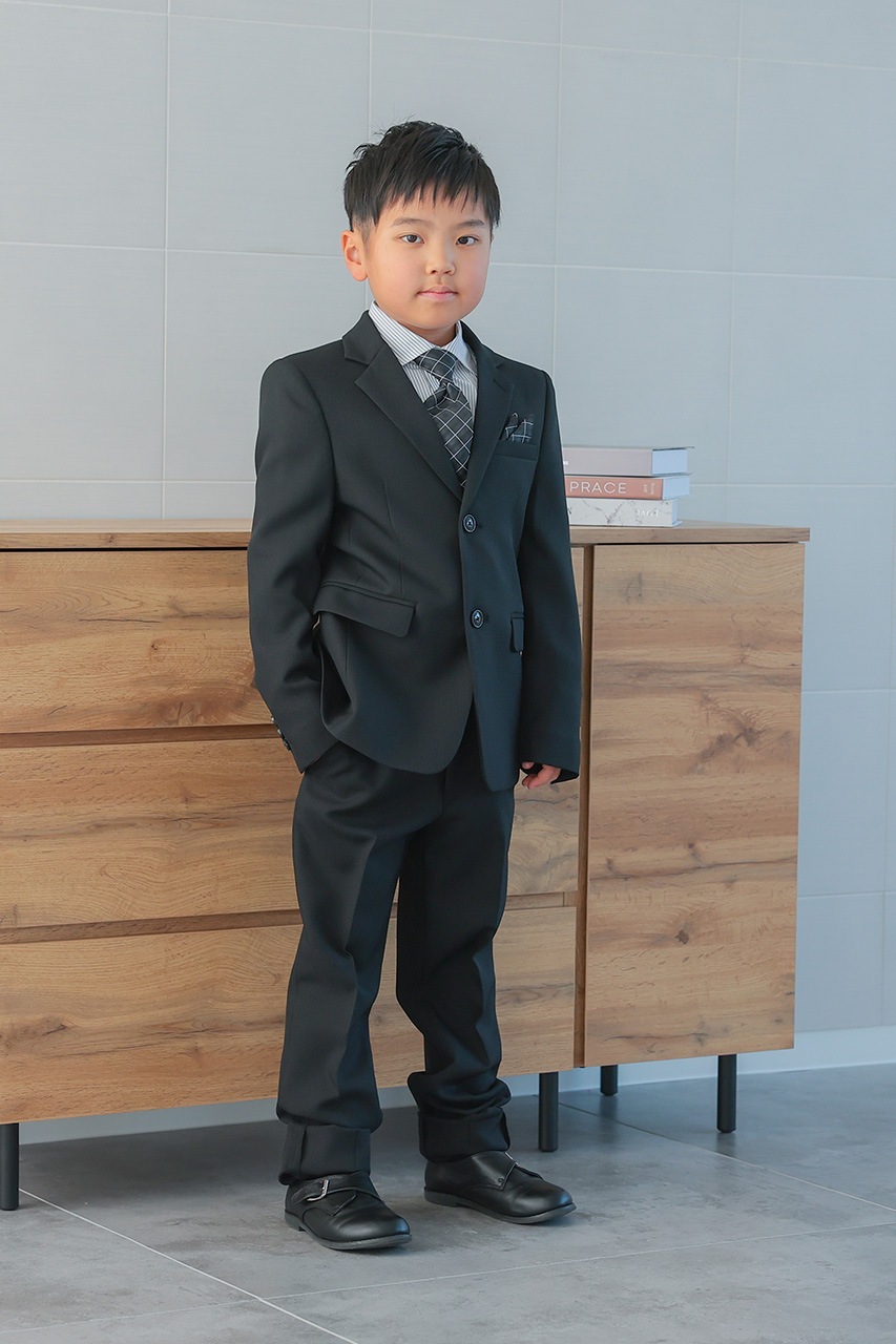 Boys 2つ釦チェックフォーマルスーツ ブラック 150cm(シャツ 