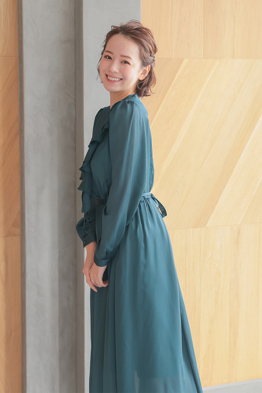 ヨーリューサテンロングワンピース グリーン/M｜結婚式の