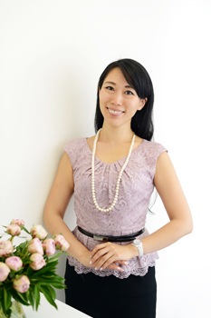 セラピスト（2017年8月号）　ドイツ自然療法の聖母ヒルデガルトと現代の薬草魔女たち