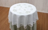 ギュピールレース テーブルクロス 約100cm [White Motif]