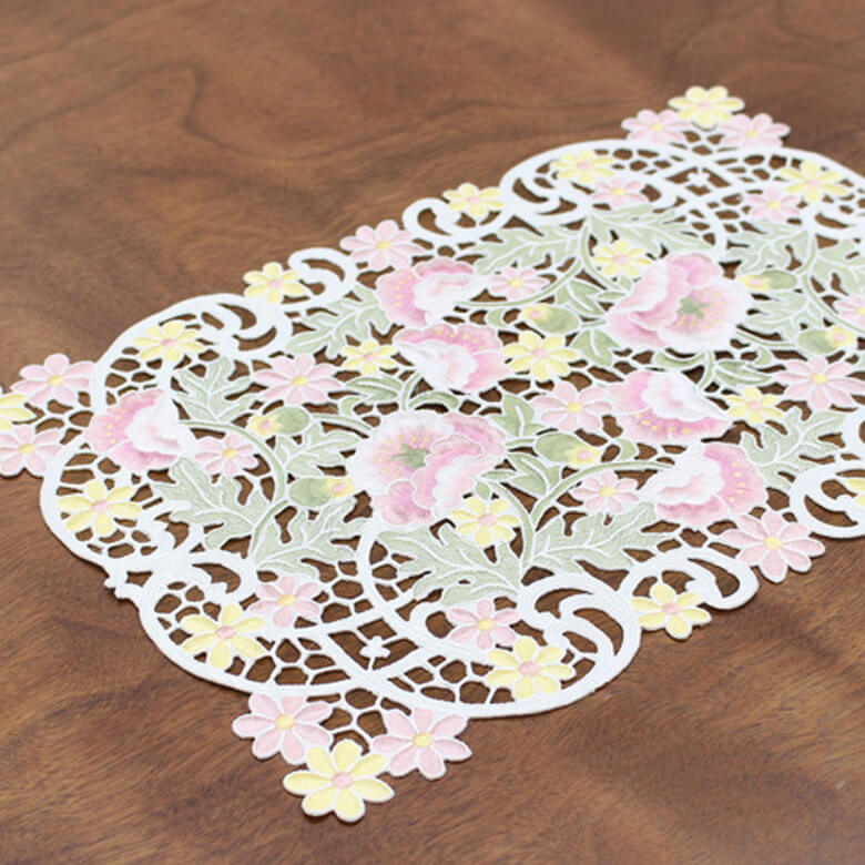anemone mistral 総柄刺繍 テーブルセンター 約30×45cm｜インテリア