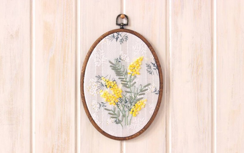 mimosa リボン刺繍 ウォールデコ L 約25×18cm｜インテリアレース