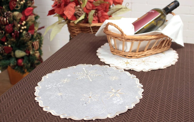 Xmas ディライト 刺繍 ドイリー 約30cm｜インテリアレース・テーブル