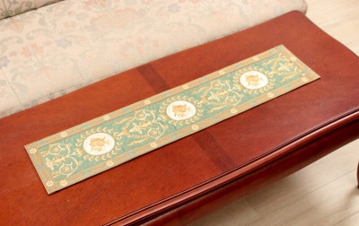 刺繍入り テーブルセンター 約19.5×90cm [Cherbourg]