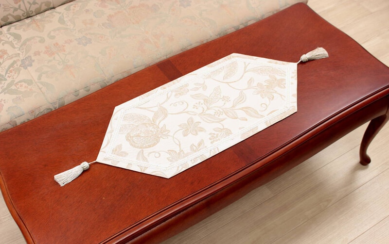 Italy ジャカード織 テーブルセンター 約33×75cm｜インテリアレース