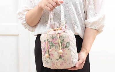 プリントコットン 巾着バッグ 約29×25×10cm [Coral Rose]