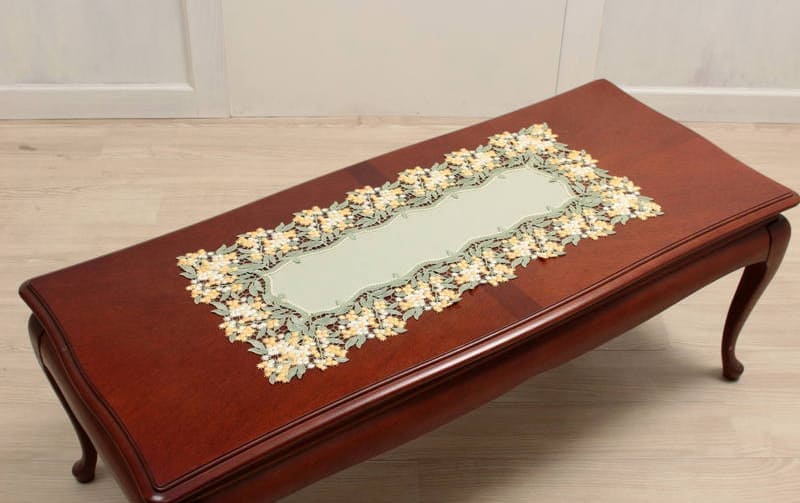 demain italy collection 花柄装飾のテーブル demain italy collection 花柄装飾のテーブル