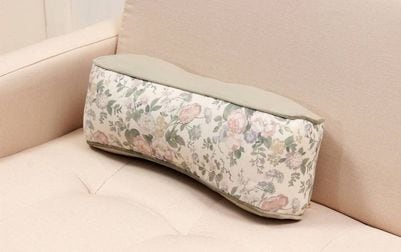 花柄プリント 腰当クッション 約12×43×12cm [Belle Heure]