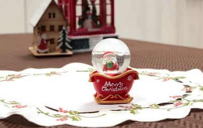 Xmas 雑貨 光るミニスノードーム  約6.5×7.5×4.5cm