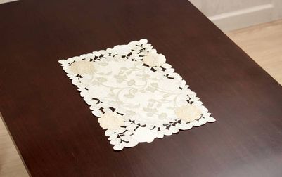 テーブルセンター バラ柄コード刺繍 約30×45cm [Rosa Fil]