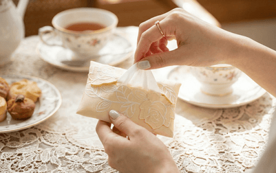 ミニティッシュケース バラ柄コード刺繍 約12×9cm [Rosa Fil]