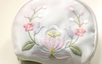 コインケース ピンクフラワー刺繍 約6×10×3cm [Epanouir]