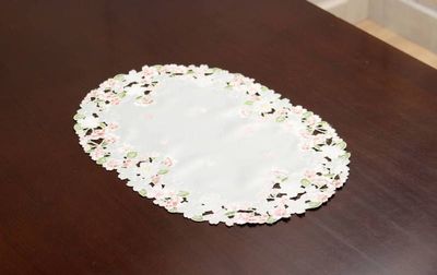 テーブルセンター コード刺繍 約30×45cm [桜綺]