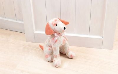 花柄ファブリックのドアストッパー ドッグ  高さ約35cm