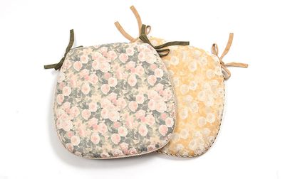 紐付きシートクッション ロマンティックなローズ柄 シェニール織 約43×45cm