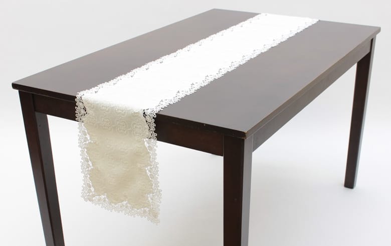 Whisper チュール＆ギュピール テーブルランナー 約25×180cm