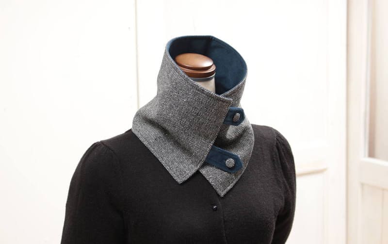 ヘリンボーン柄ツイード ショートマフラー 幅約17cm
