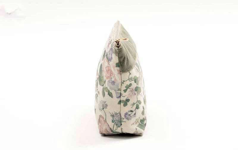 花柄プリント ジップポーチ 約18×20cm [Belle Heure]