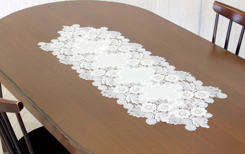 amitie ホワイト レースクロス　テーブルセンター 独特な 【送料無料】 amitie ホワイト テーブルセンター レース