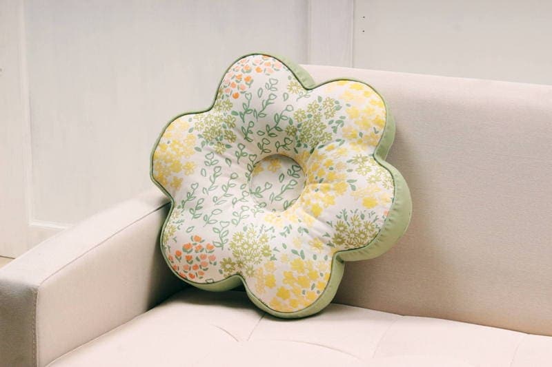 ジャカード織 花柄 フラワー型クッション 約40cm [au soleil]