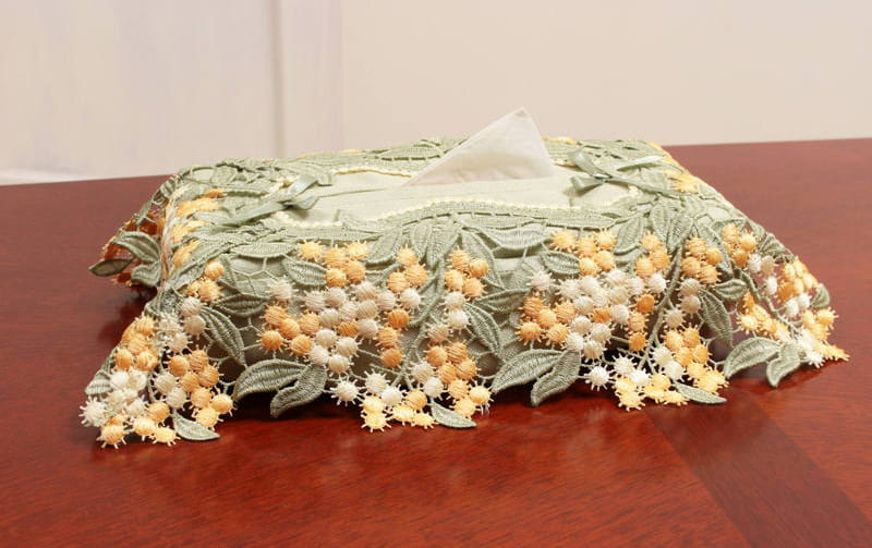 ミモザ柄ケミカルレース ティッシュボックスカバー 約12×26×11cm [un autre]