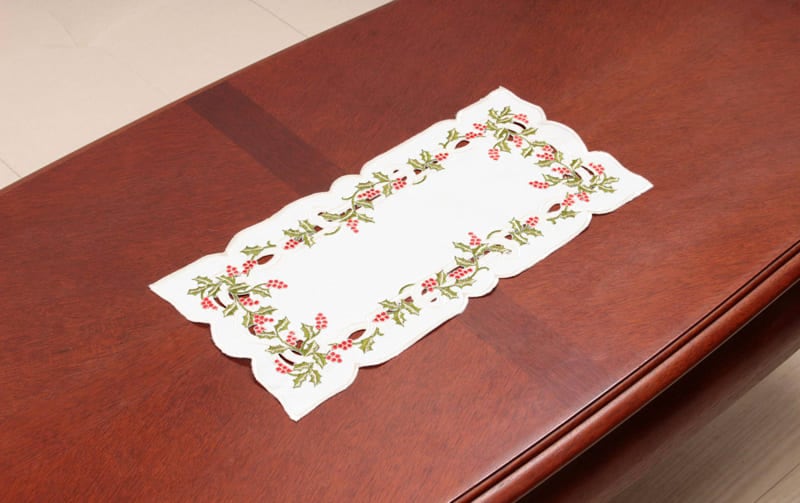 Xmas テーブルセンター ヒイラギ刺繍 約20×40cm｜インテリアレース