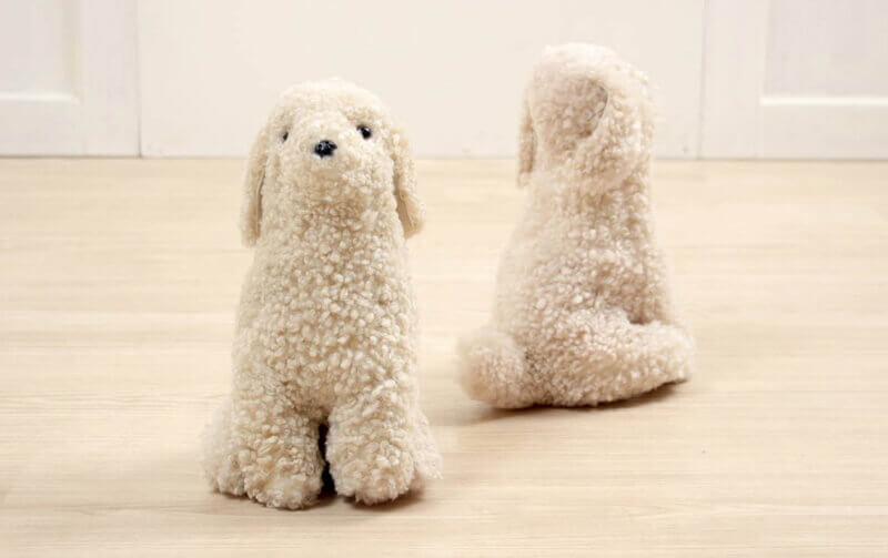 ムートン トイプードル 高さ約33cm｜インテリアレース・テーブルクロス