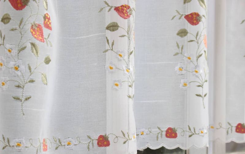 いちご刺繍 カフェカーテン 約130×90cm