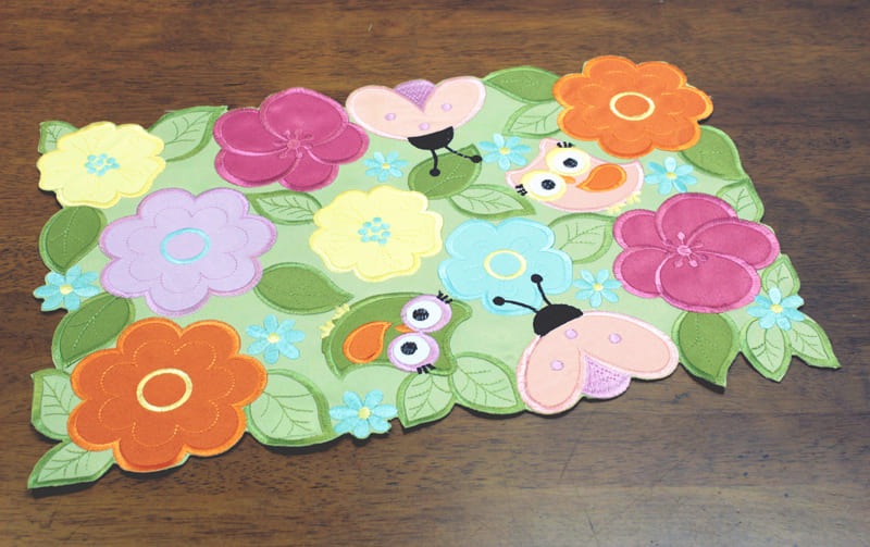 ふくろうアップリケ テーブルセンター 約30×45cm