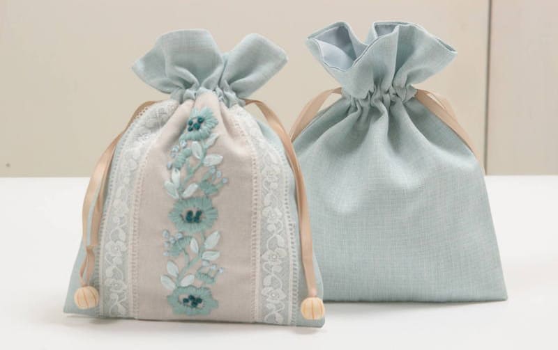 巾着Ｌ フローラル刺繍 約17×22cm [Atelier Bloom]