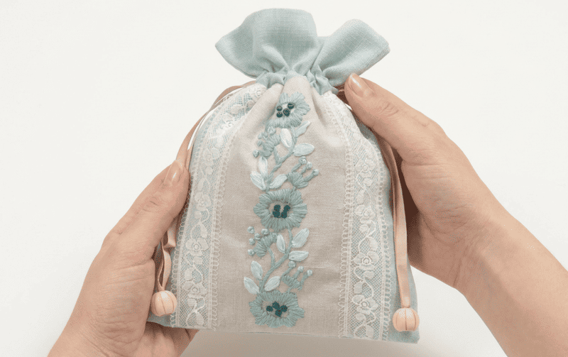 巾着L フローラル刺繍 約17×22cm [Atelier Bloom]｜インテリアレース