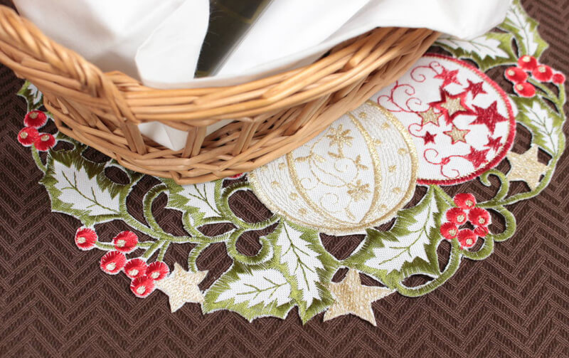 Xmas ハッピーオーナメント 刺繍 ドイリー 約30cm