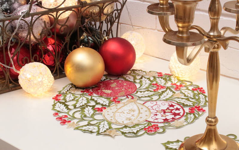 Xmas ハッピーオーナメント 刺繍 ドイリー 約30cm