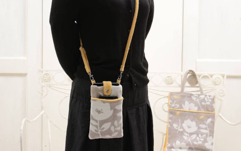 フランシュリッペ  スマホポシェット 楽天市場】オリプリスマホポシェット／フランシュリッペ（雑貨