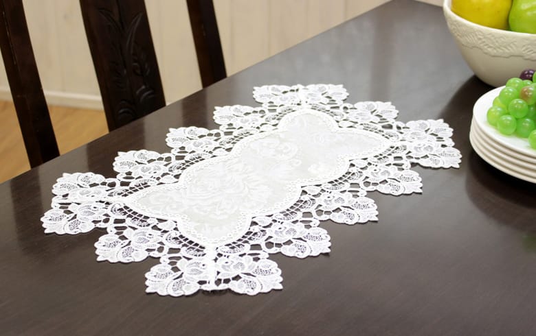 ダマスク柄ジャカード織 テーブルセンター 約30×45cm [Damask rose]