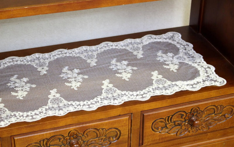 刺繍レース テーブルセンター 約36×99cm [emb-vail]