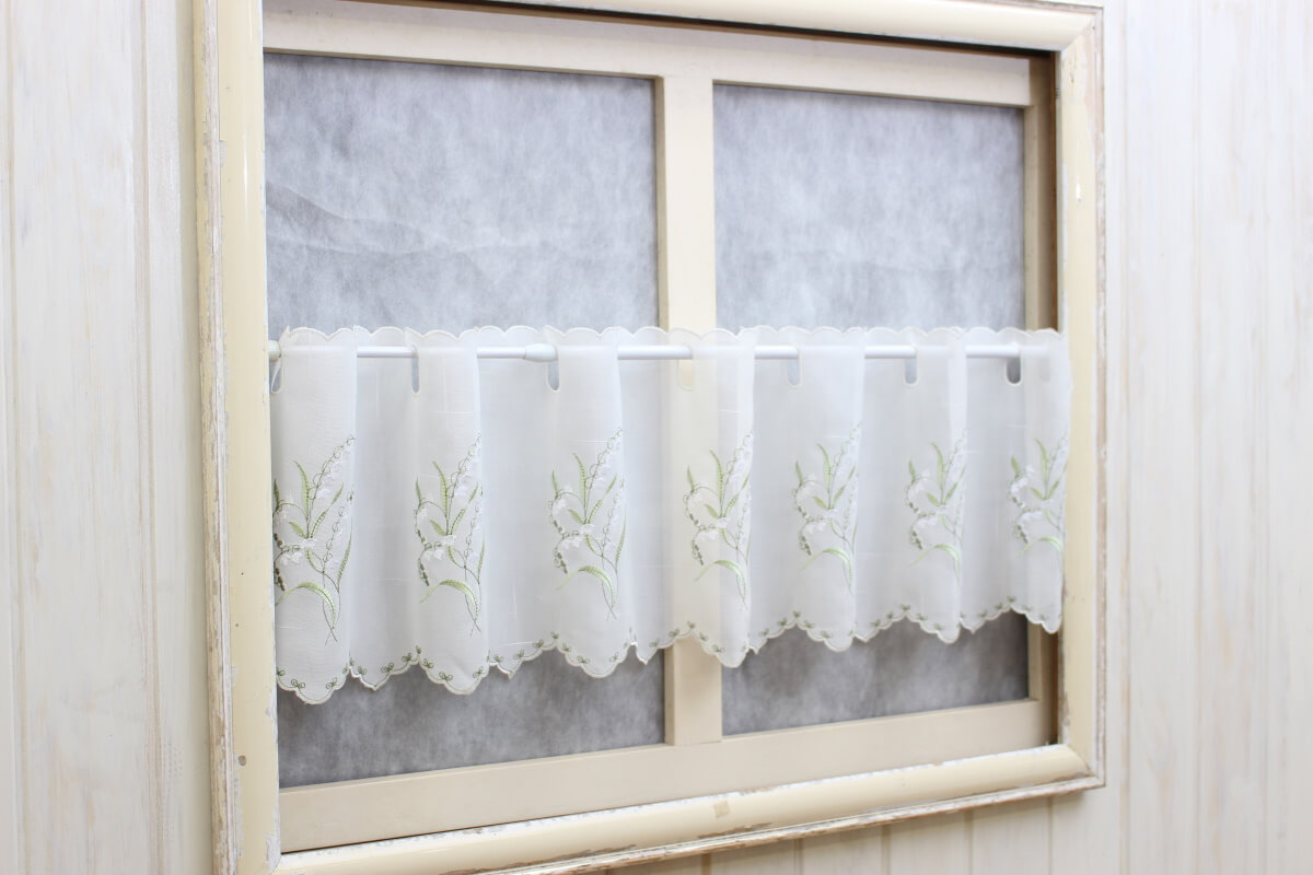 【SALE】スズラン柄刺繍 カフェカーテン 約135×30cm