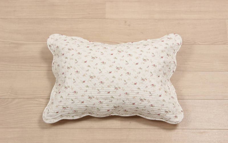 ピローケース 花柄コットンキルト 約43×63cm [Nostalgic Rose]
