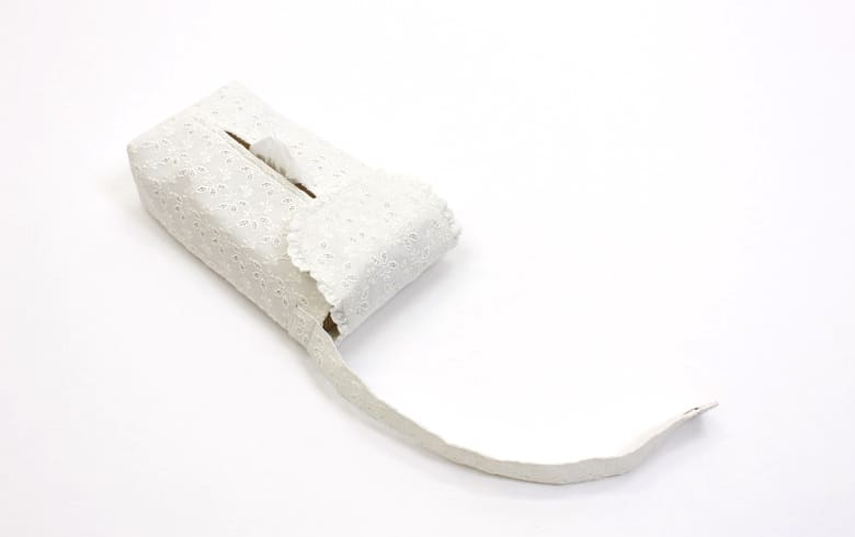 アイレットワーク ハングティッシュボックスカバー 約12×26×7cm [Blanc casse]