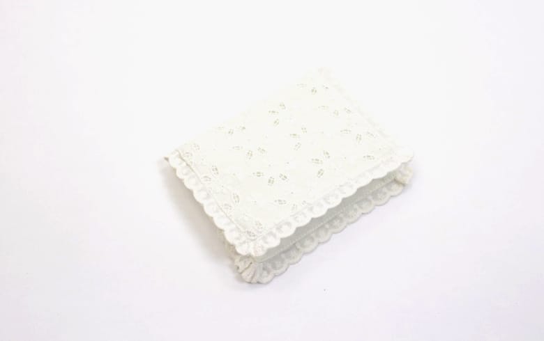 アイレットワーク ミニティッシュケース 約10×12cm [Blanc casse]