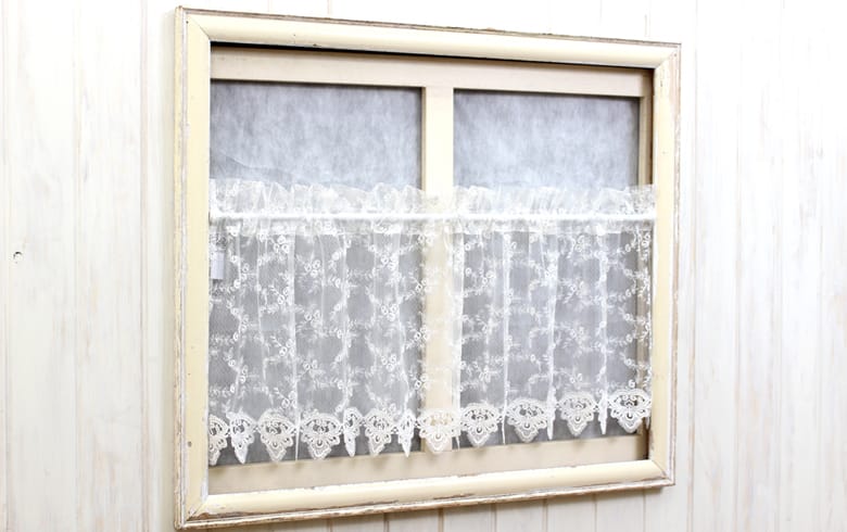 刺繍＆ギュピールレース カフェカーテン　約135×45cm [le quartz]