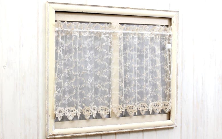 刺繍＆ギュピールレース カフェカーテン　約135×60cm [le quartz]