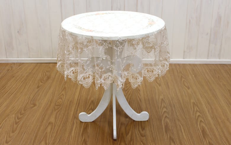 刺繍＆ギュピールレース テーブルクロス　約100cm [le quartz]
