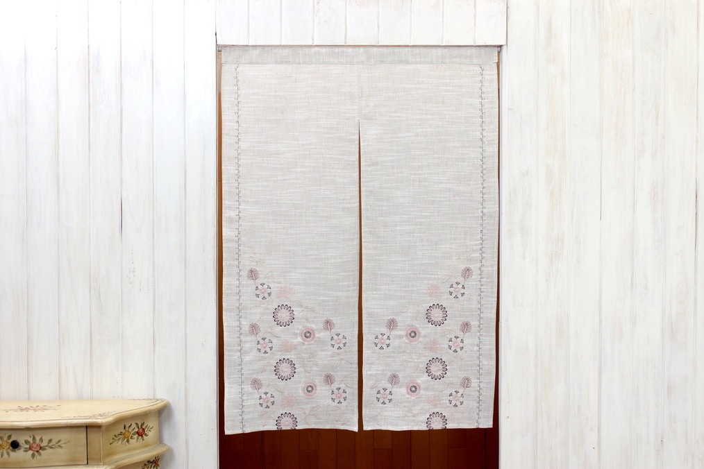 ボタニカルフラワー刺繍 のれん 約85×120cm