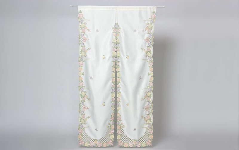 Ribbon ＆ Rose 刺繍＆カットワーク のれん 約85×150cm｜インテリア