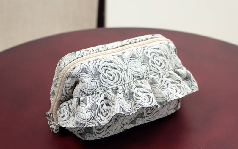 ジャカードニット ワイヤーポーチ 約11×14×10cm [nocturne]