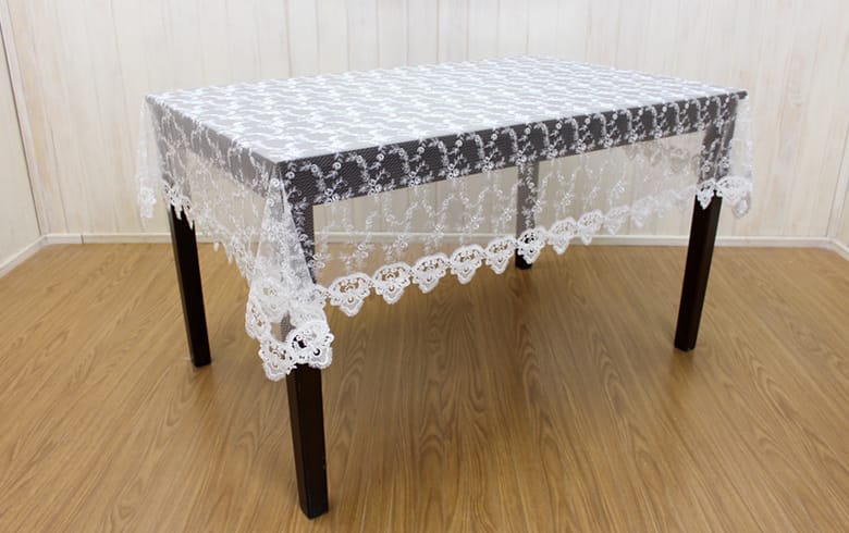 刺繍＆ギュピールレース テーブルクロス　約130×200cm [le quartz]